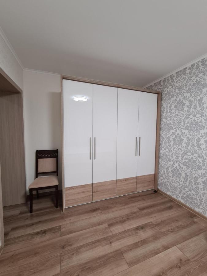 127-Avenue Apartment Chernivtsi Exterior foto